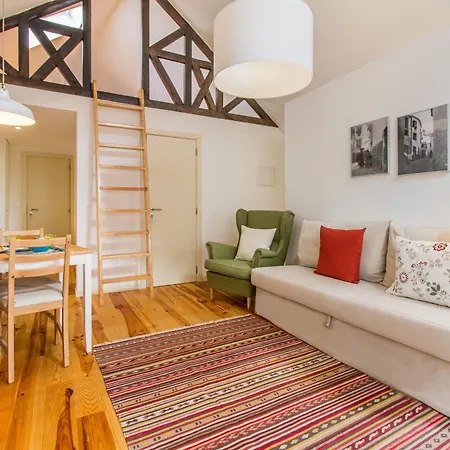 Guest Alfama Apartament *