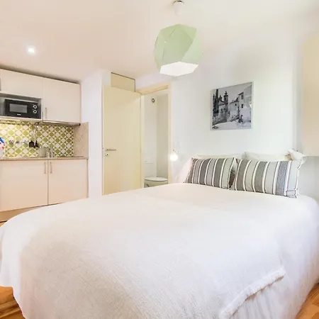 Guest Alfama Appartement *