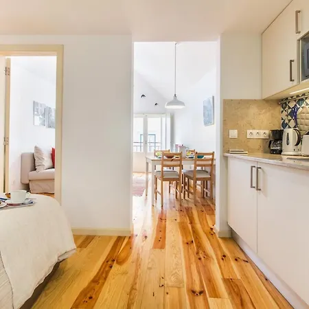 Guest Alfama Appartement *
